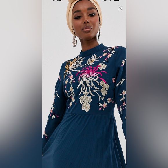 ASOS DESIGN embroidered pleated maxi dress with fluted sleeve - Picture 3 of 3